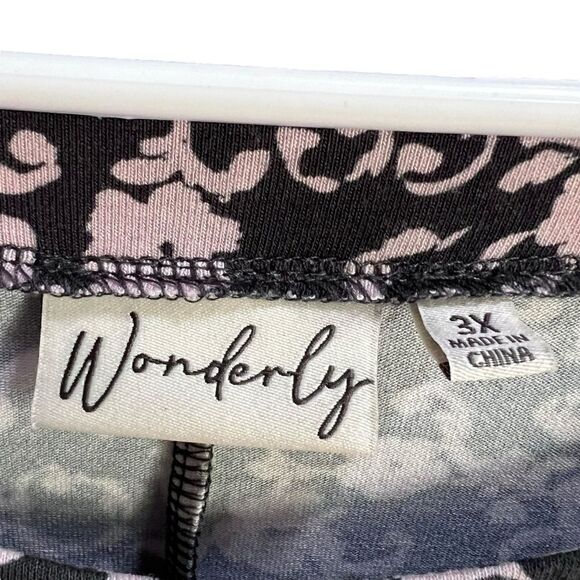 Wonderly gray and pink floral print knit elastic bottom top 3X - Picture 2 of 8